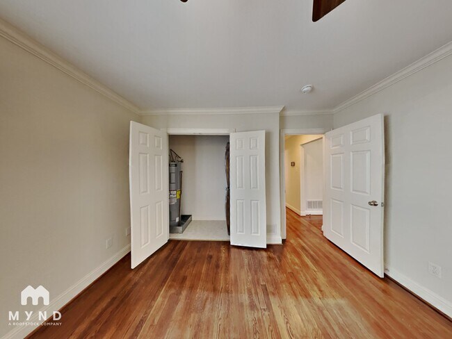 Foto del edificio - 6111 Ellsworth Ave