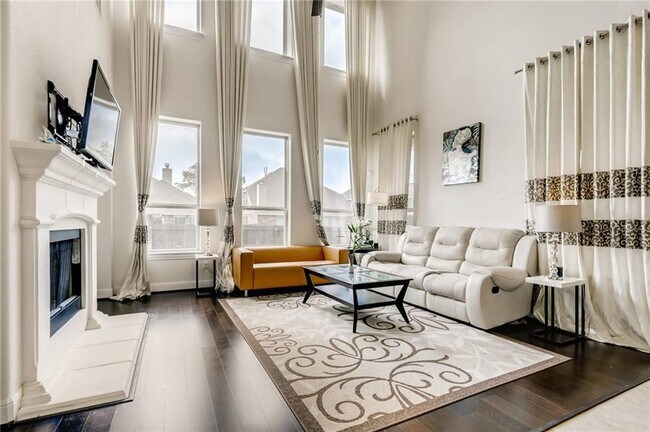 Building Photo - 3808 Carya Dr