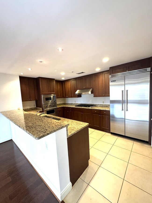 Foto del edificio - Large 2BR/2.5BA in Georgetown Heights with...