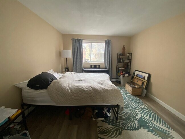 Foto del edificio - 122 Sewall Ave