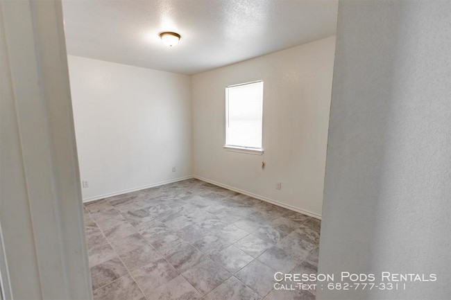 Building Photo - 8990 French Dr