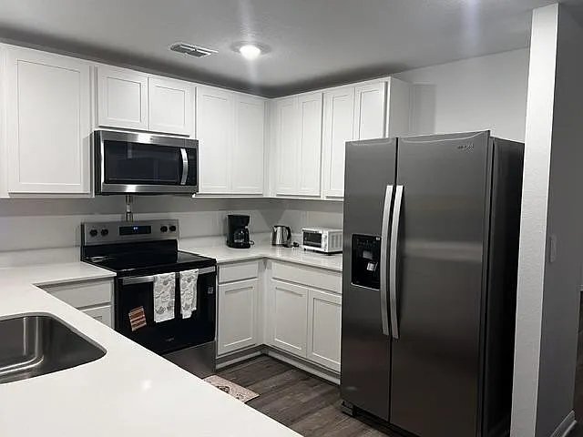 Foto del edificio - 1105 W 18th St
