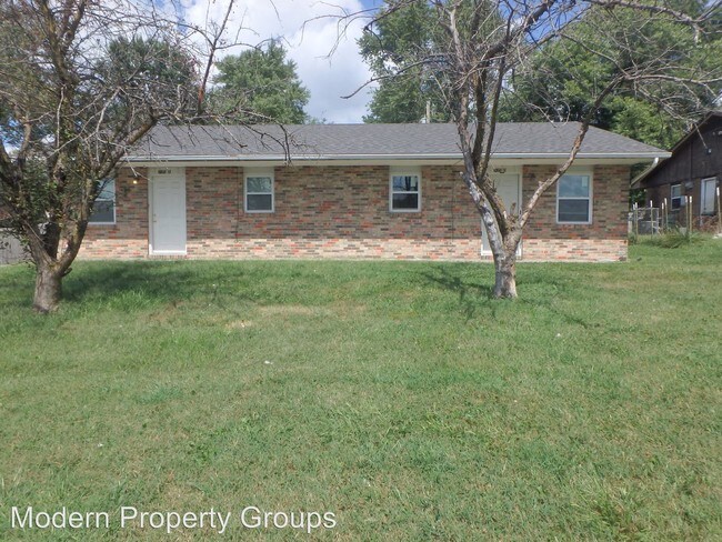 Building Photo - 735 Demaret Dr