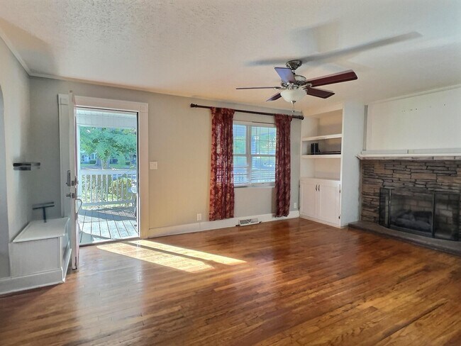 Foto del edificio - 339 Charleston St SE