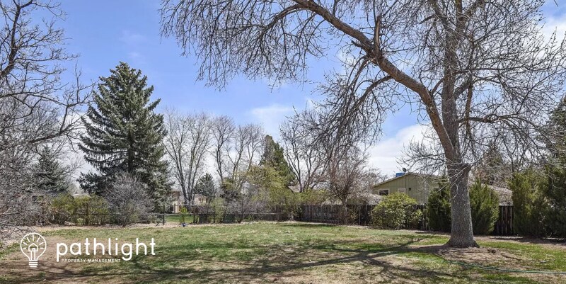Building Photo - 7122 Vivian Ct