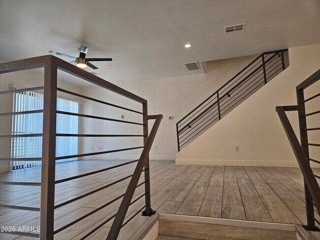 Foto del edificio - 264 S Roosevelt St