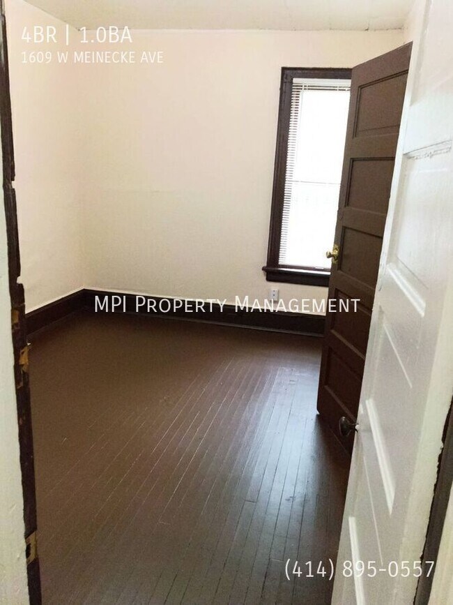 Building Photo - 1609 W Meinecke Ave