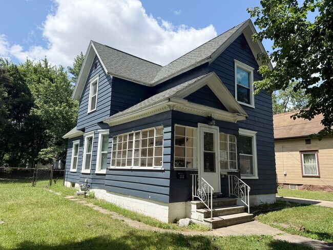 Foto del edificio - 222 N Gorham St