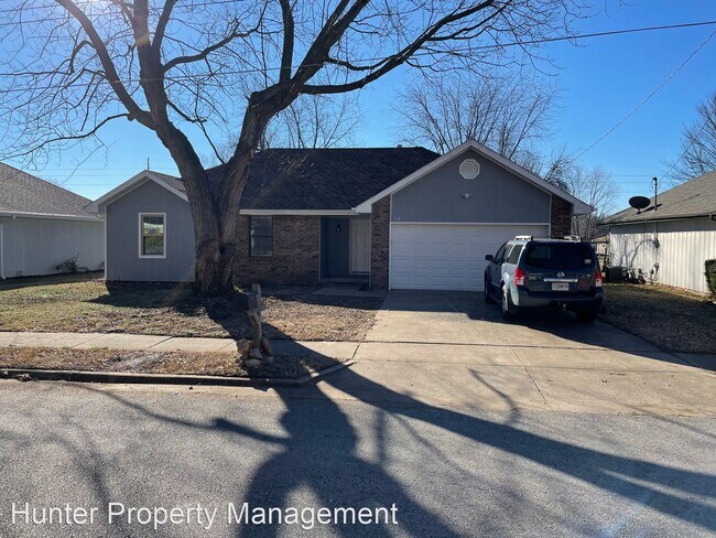 Building Photo - 3 br, 2 bath House - 718 W Downing St