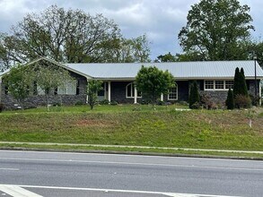 Building Photo - 2717 Buford Hwy