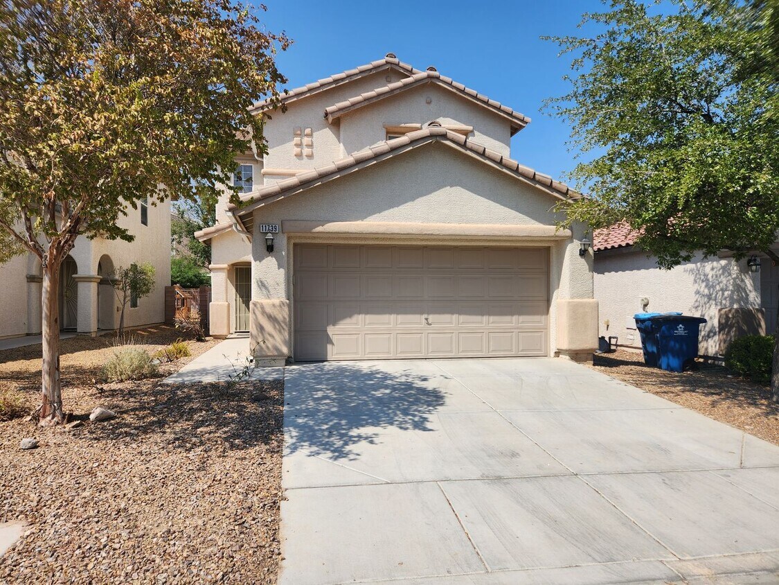 Primary Photo - Las Vegas Living: Spacious 3-Bedroom Home ...