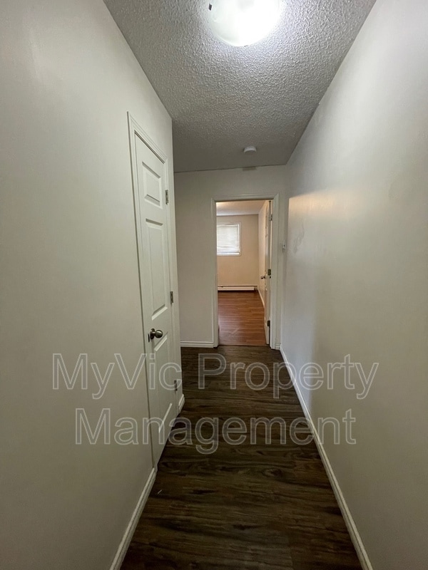 Building Photo - 9108-9149 149 St