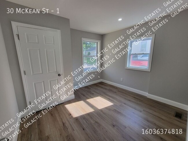 Building Photo - 30 McKean St