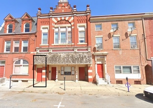 Building Photo - 122-122 W Market St