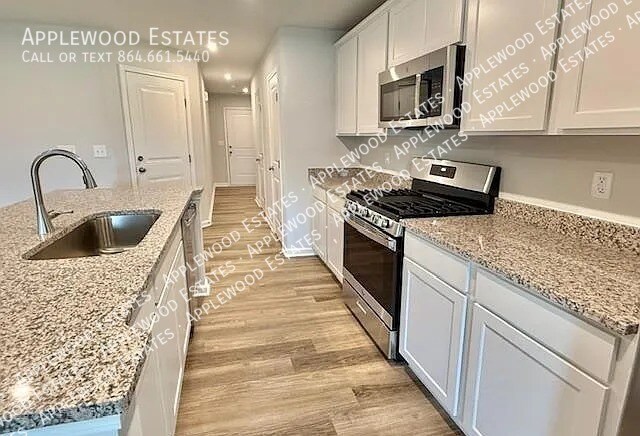 Foto del edificio - 1265 Forestbrook Ln