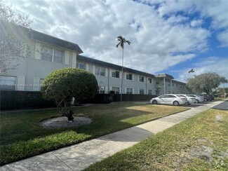 Building Photo - 1560 McKinley St