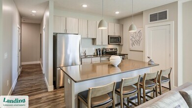 Building Photo - 918 Aventine Dr