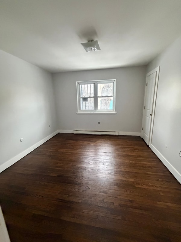 Building Photo - 125 William St