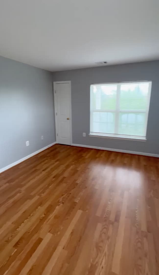 Master Bed - 13306 Kilmarnock Way Apartment