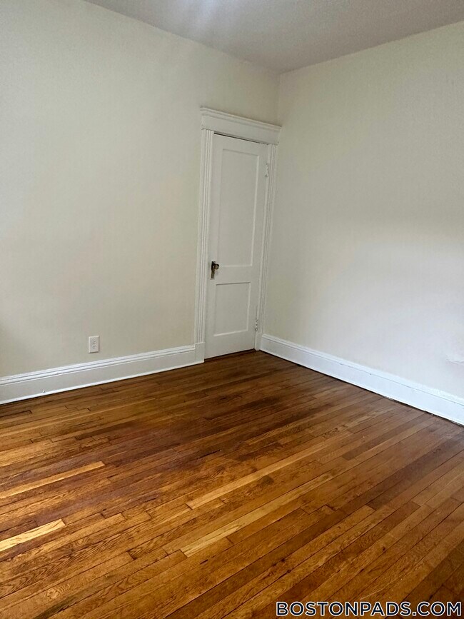 Foto del edificio - 1148 Commonwealth Ave