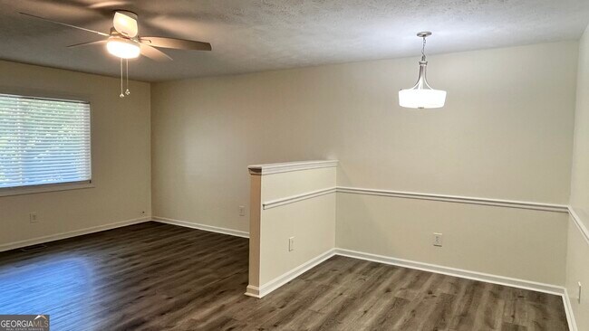 Foto del edificio - 322 Powder Springs St