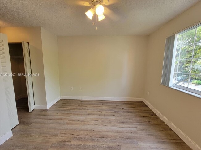 Building Photo - 4155 N Haverhill Rd