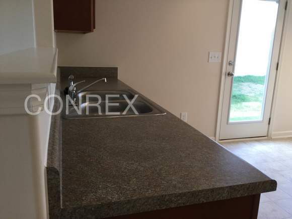 Building Photo - 1835 Meadowbrook Dr