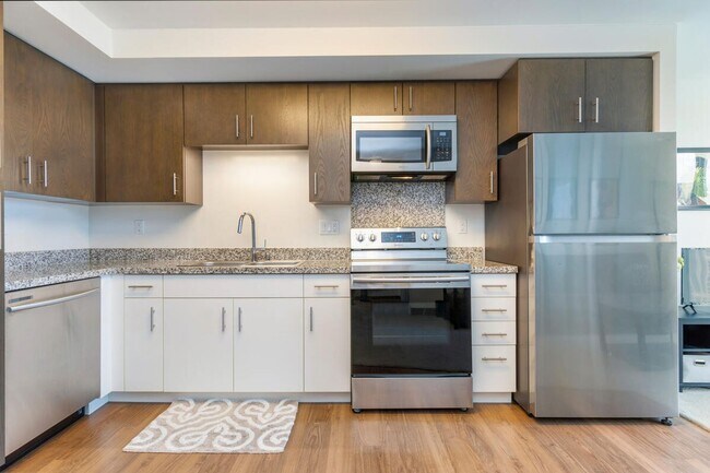 Foto del edificio - Ke Kilohana - 32nd floor Fully furnished 1...