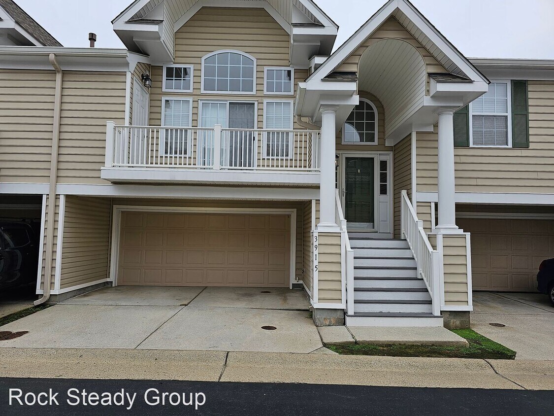Foto principal - 3 br, 2 bath House - 3915 Sutter St. #11