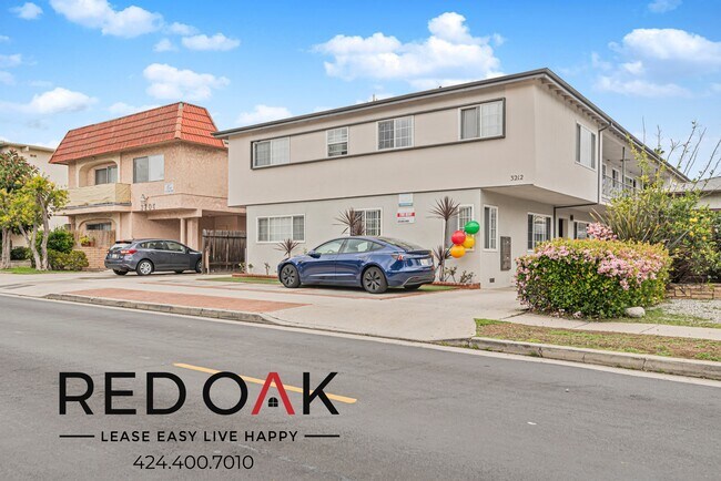 Foto del edificio - Beautiful Two Bedroom with Large Windows, ...