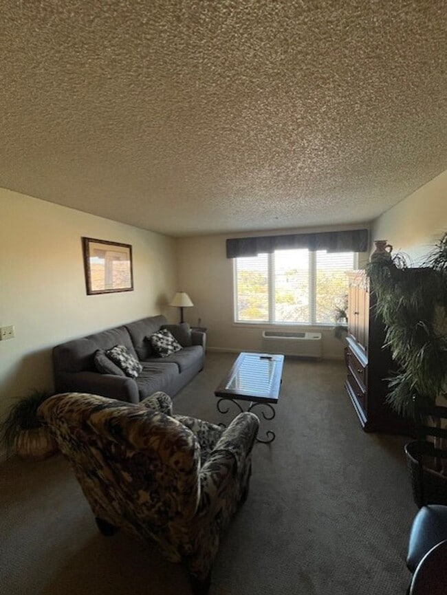 Building Photo - Highland Estates Resorts