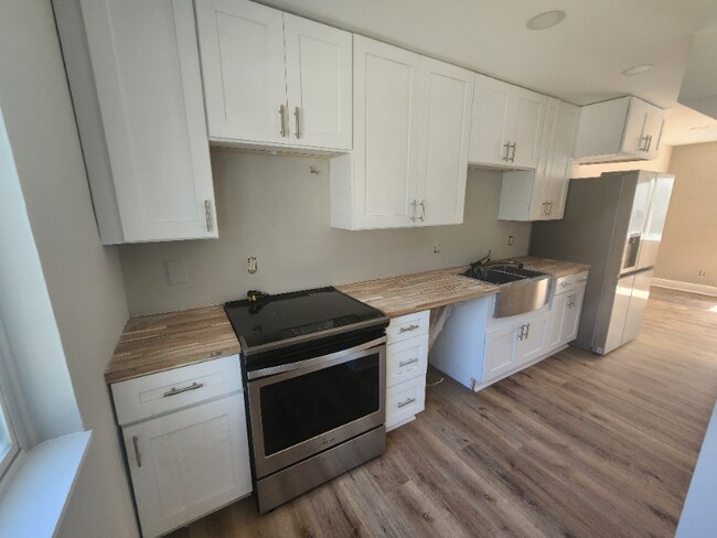 Photo - 390 W Lake Ave NW Townhome