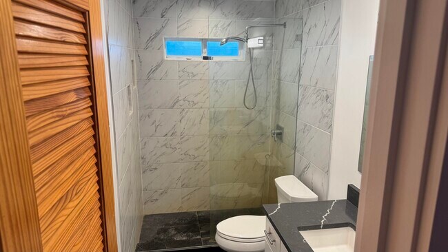 Foto del edificio - 5609 SE Jack Ave