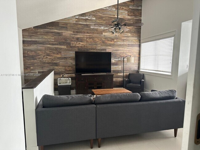 Foto del edificio - 10040 NW 9th St Cir