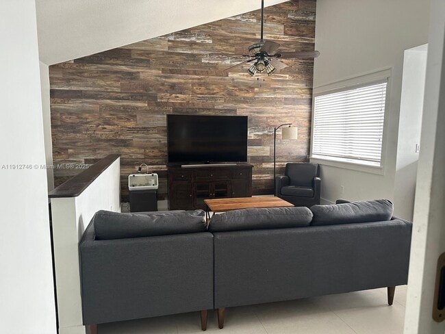 Building Photo - 10040 NW 9th St Cir