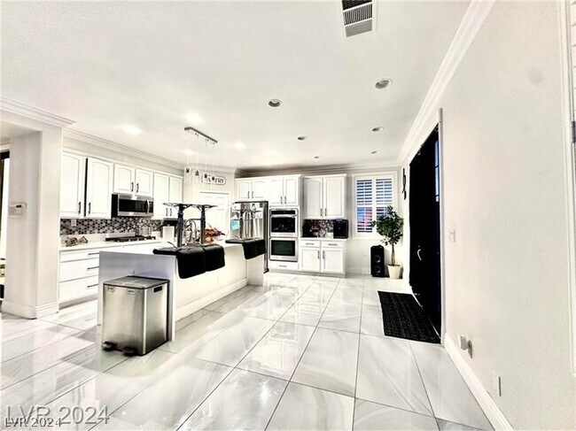Foto del edificio - 6608 Black Oaks St