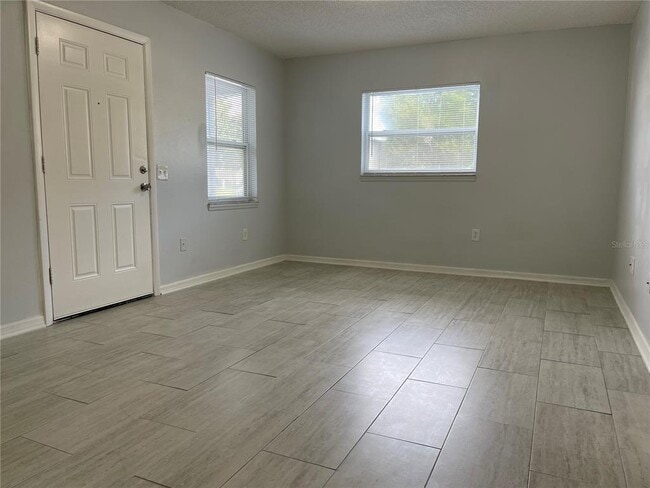 Building Photo - 3710 W Cass St