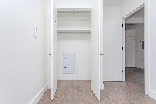 Foto del edificio - 824 Lexington Ave