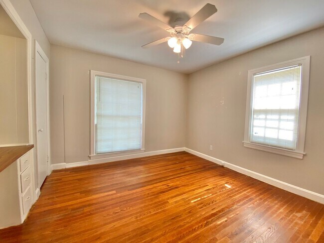 Foto del edificio - PRE LEASING NOW - AVAILABLE 7/14