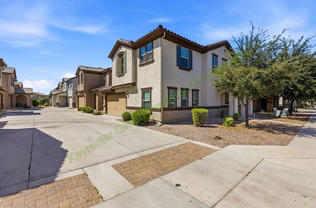 Charming Chandler Home with Modern Comforts in a Prime Location! - Charming Chandler Home with Modern Comforts in a Prime Location!