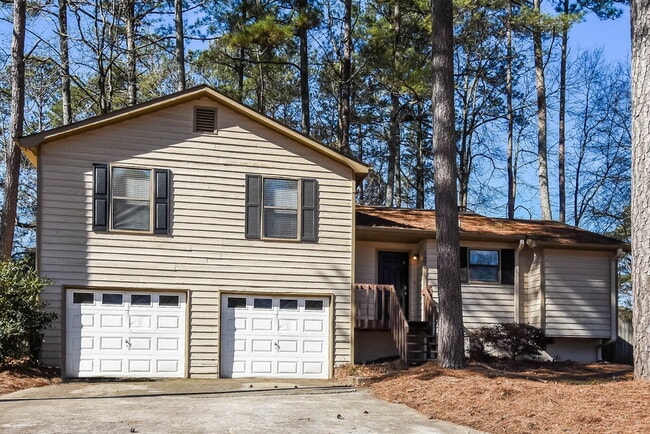 Building Photo - 2990 Fetlock Dr SW