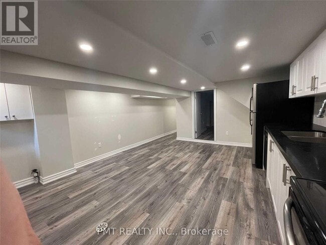 Building Photo - 449 Concord Ave