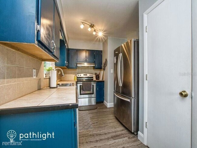 Building Photo - 3 br, 1 bath House - 708 Smith Street UNIT