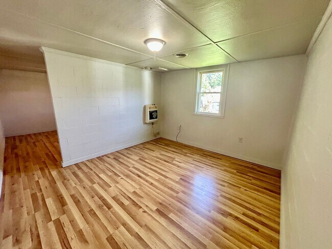 Foto del edificio - 1 Bedroom in Lexington!