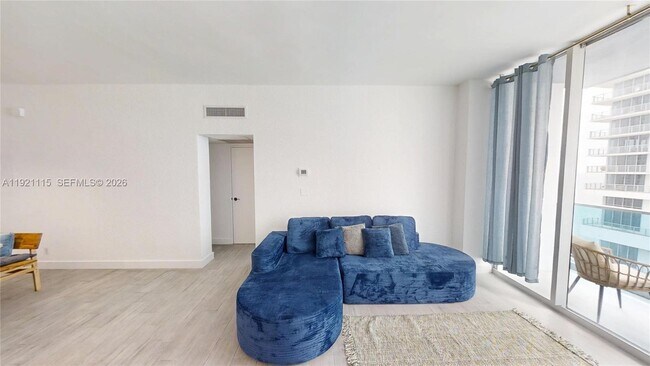 Foto del edificio - 4001 S Ocean Dr