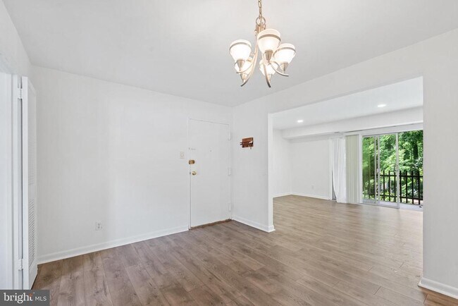 Foto del edificio - 11606 Vantage Hill Rd