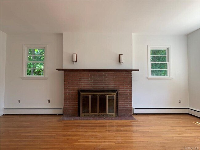 Building Photo - 142 Rombout Ave