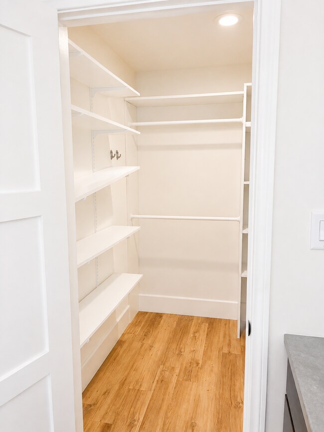 Primary Closet 1 of 2 - 1332 E Galvin St