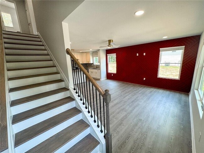 Building Photo - 1331 E Atlanta Rd