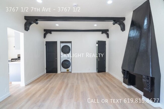 Foto del edificio - 3767 1/2 7th Ave-3767 1/2